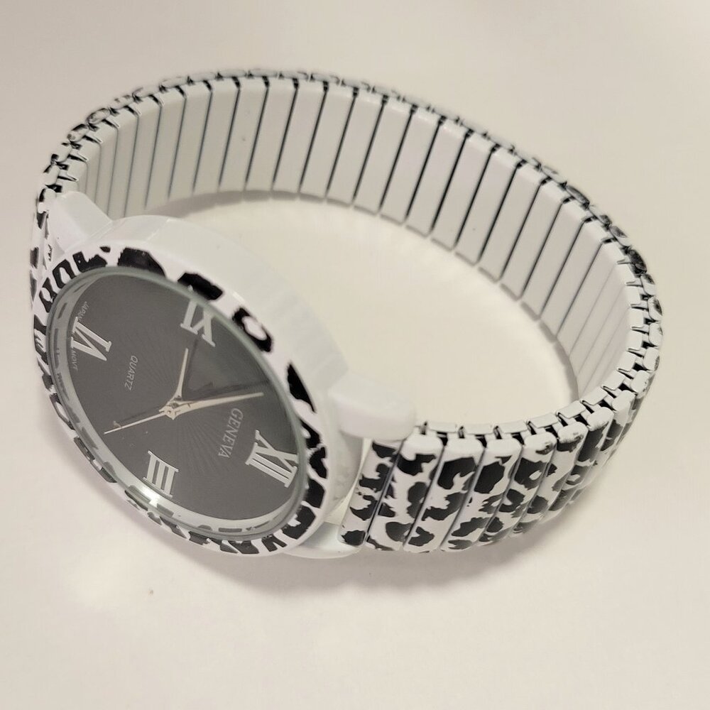 Geneva Animal Print Watch Quartz Big Face Watch with Stretchy Band